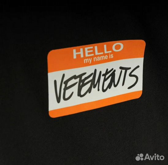 Футболка vetements