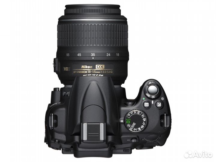 Nikon D5000(18-55mm G Vr) +32гб+Сумка+Коробка+