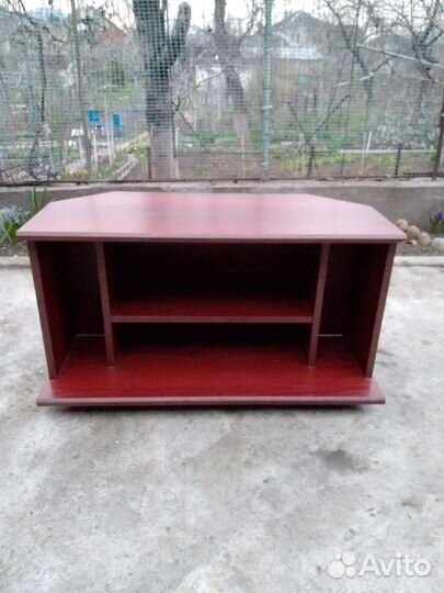 Тумбочка прикроватная