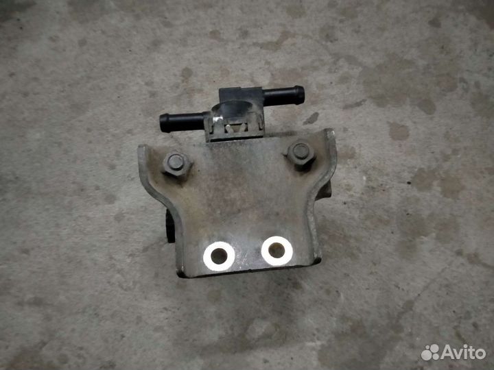 Электромагнитный клапан honda CR-V 1