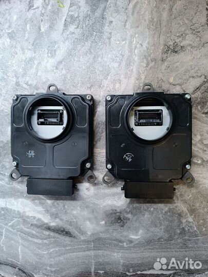 Блок розжига и управления фарой Toyota Camry 70