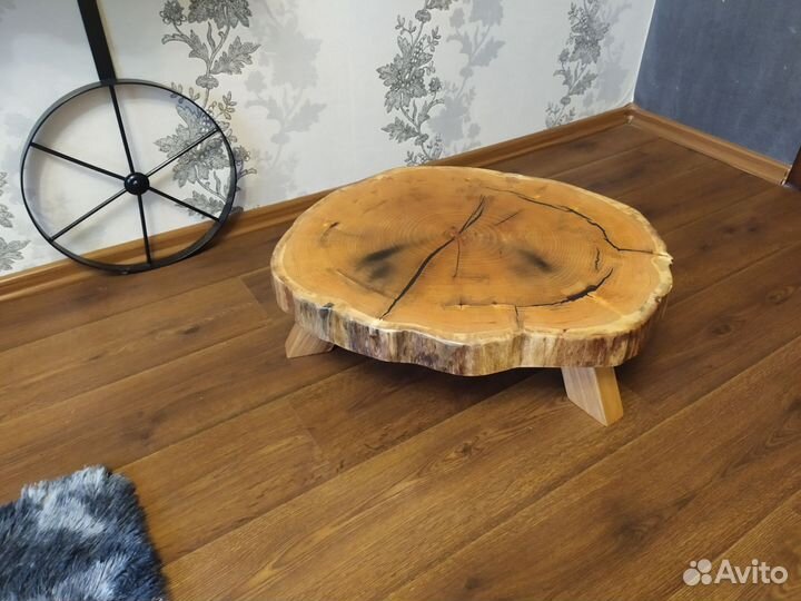 Подставка для цветов и предметов интерьера