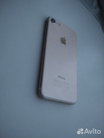 iPhone 7, 32 ГБ