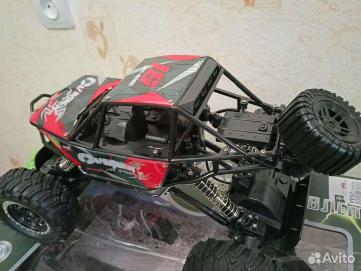 Машина джип на радиоуправлении