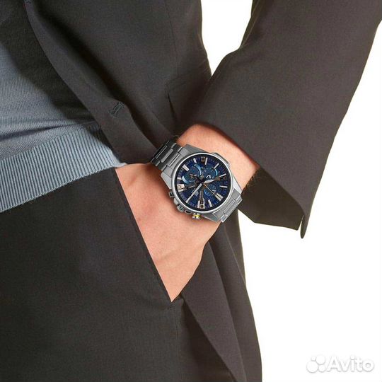 Наручные часы casio edifice EQB-1200D-2A новые