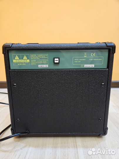 Гитарный комбоусилитель Stagg 10 GA
