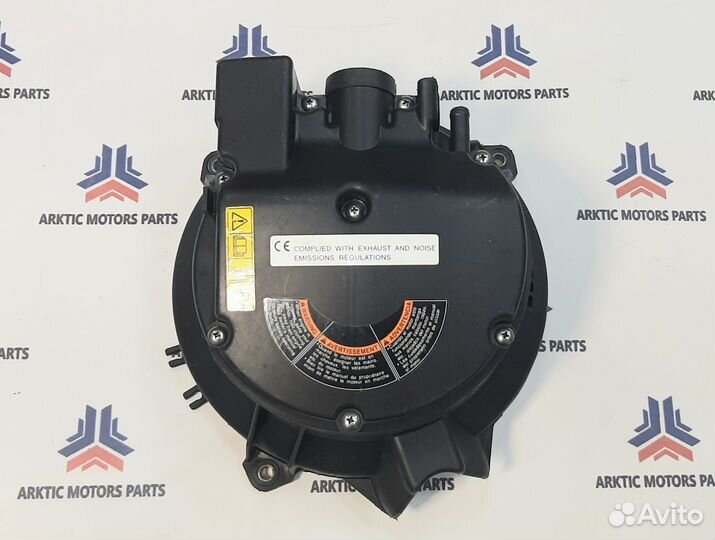 Крышка генератора Suzuki DF25 V-twin 1151195J01000