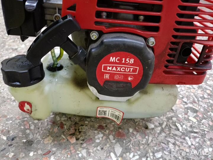 Триммер бензиновый для травы садовый maxcut MC 158