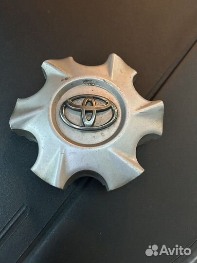 Заглушка на диск toyota
