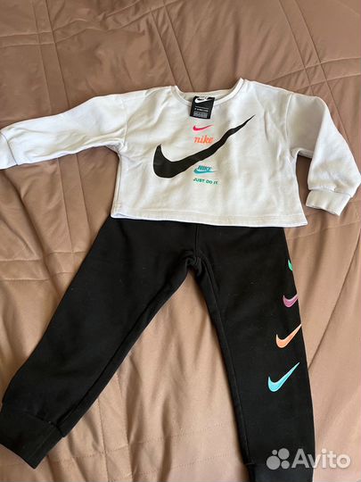 Nike костюм для девочки 98