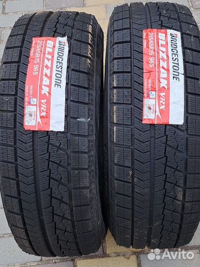Bridgestone Blizzak VRX 215/65 R15