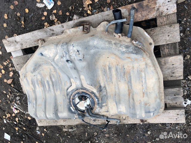 Топливный бак Nissan Almera N15 1.4 1998