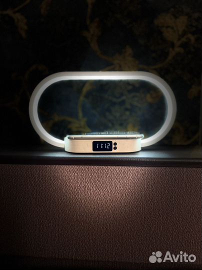 Светильник ночник беспроводная зарядка часы