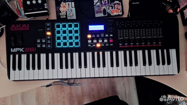 Миди клавиатура akai