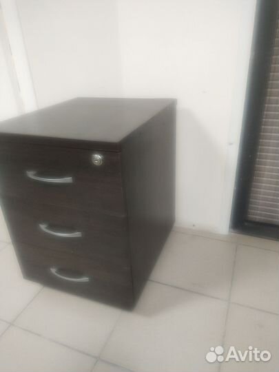 Тумба выкатная