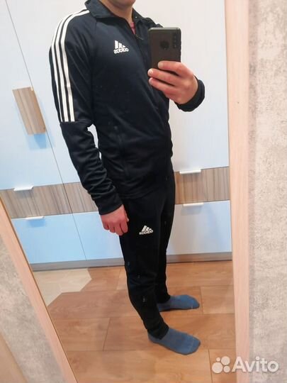 Спортивный костюм adidas