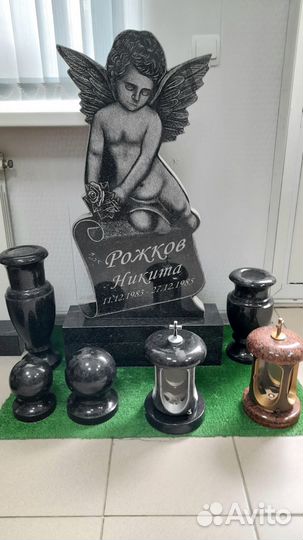 Памятники из натурального камня