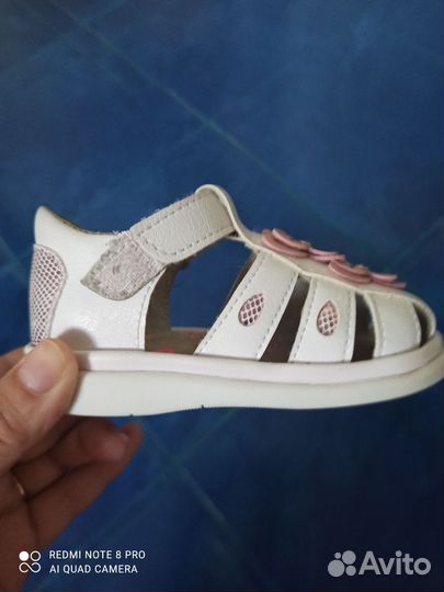 Сандалии для девочки