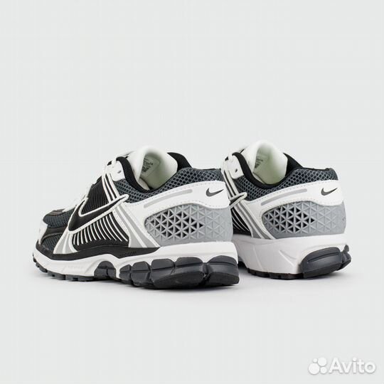 Кроссовки Nike Zoom Vomero 5 25896