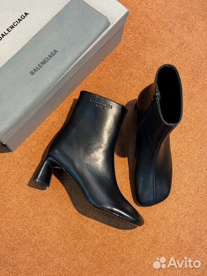 Сапоги balenciaga