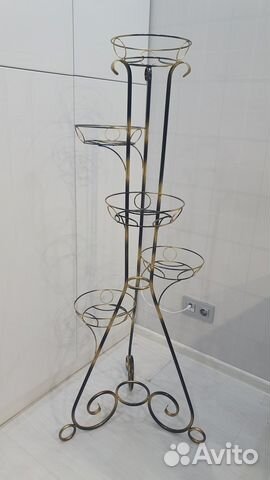 Этажерка для цветов