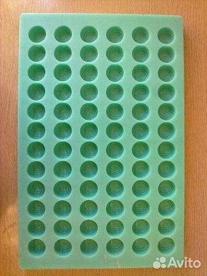 Поликарбонатная форма для конфет