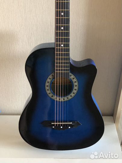 Гитара новая