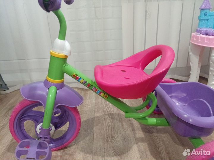Детский трех колёсный велосипел