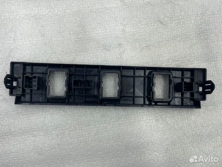 Планка кнопок Toyota Camry V50/V55 2011-2018