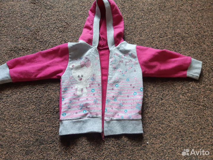 Комбинезоны и костюмы детские.на разных малышей