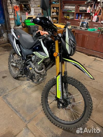 Мотоцикл эндуро 250