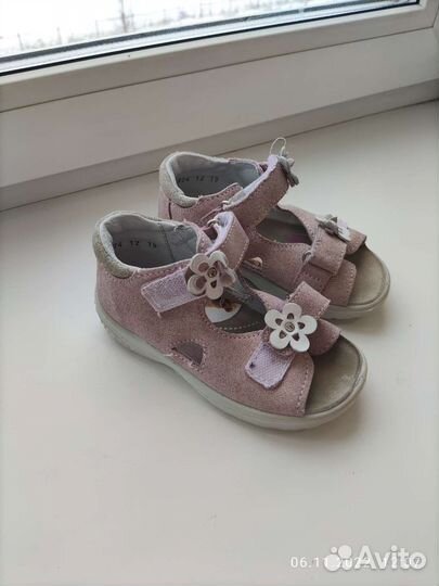 Сандали для девочки 24 размер