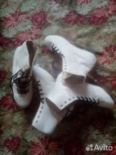 Коньки фигурные