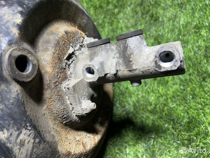 Вакуумный усилитель тормозов Opel Zafira