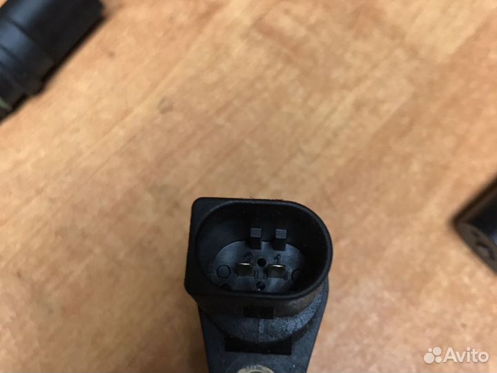 Датчик коленчатого вала шкода суперб 2