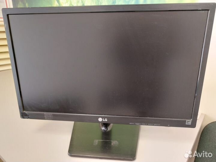 Монитор LG
