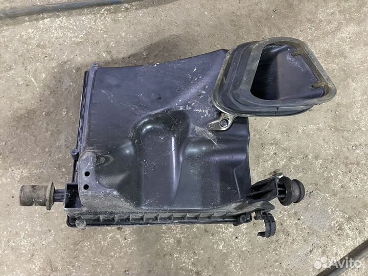 Корпус воздушного фильтра Шевроле круз б\у