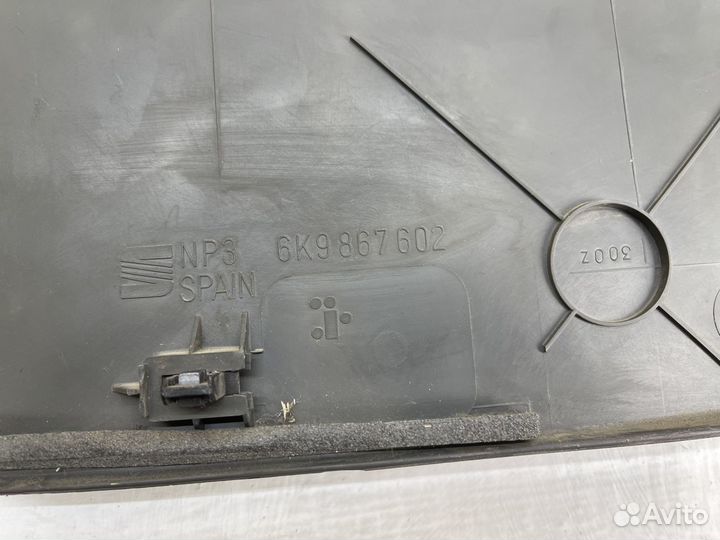 Обшивка крышки багажника для Volkswagen Caddy 2 9K