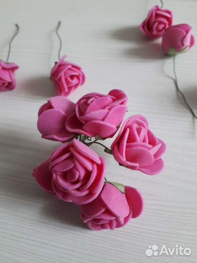 Розочки на проволоке