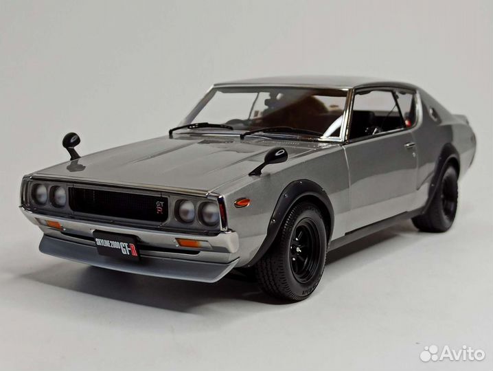Nissan Skyline 2000 GT-R (kpgc110) 1:18 Kyosho
