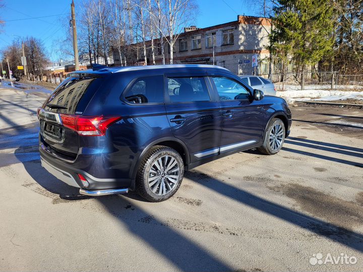 Mitsubishi Outlander 2.0 CVT, 2021, 39 250 км