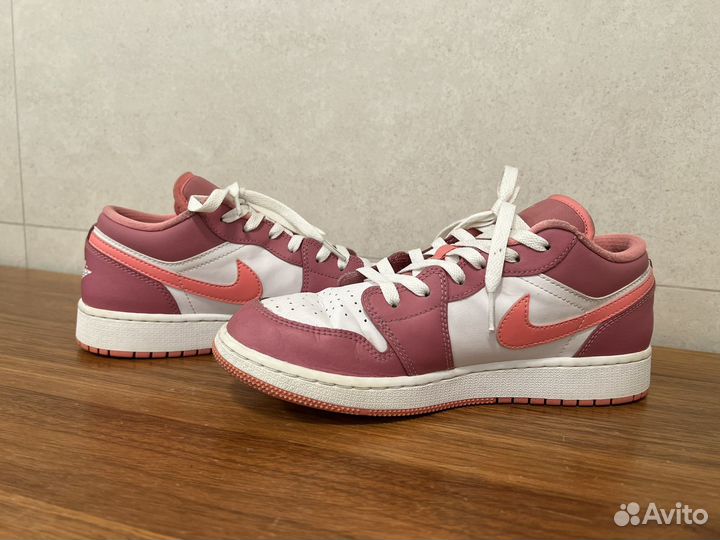 Кроссовки nike Air jordan desert berry Р. 39