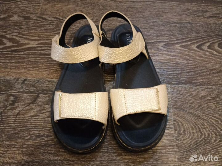 Сандалии женские