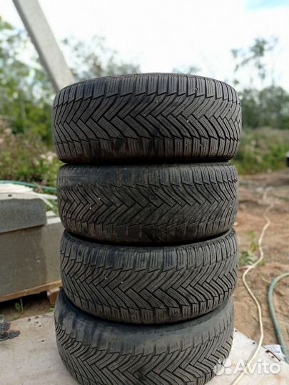 Michelin Agilis 81 Snow-Ice 225/50 R17 25G