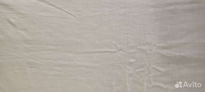 Хлопок отрез белой ткани и белая простынь
