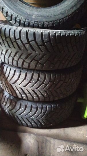 Toyo Observe Ice-Freezer SUV 215/65 R16