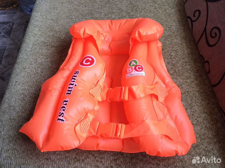 Детский спасательный жилет на 4-7 лет