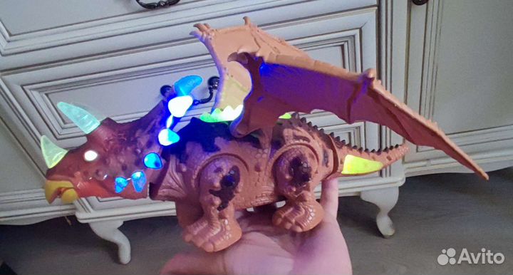 Дракон интерактивный