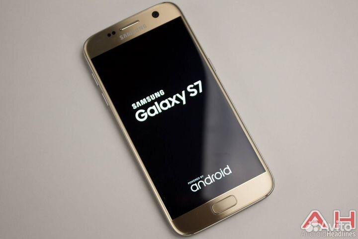 Samsung Galaxy S7, 4/64 ГБ