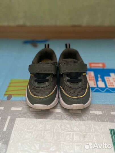 Кроссовки Tombi 22 размер